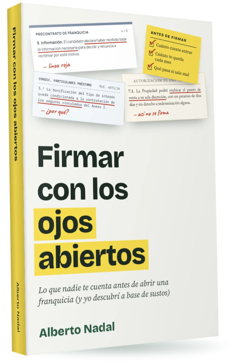 Libro Firmar con los ojos abiertos, de Alberto Nadal: portada y lomo